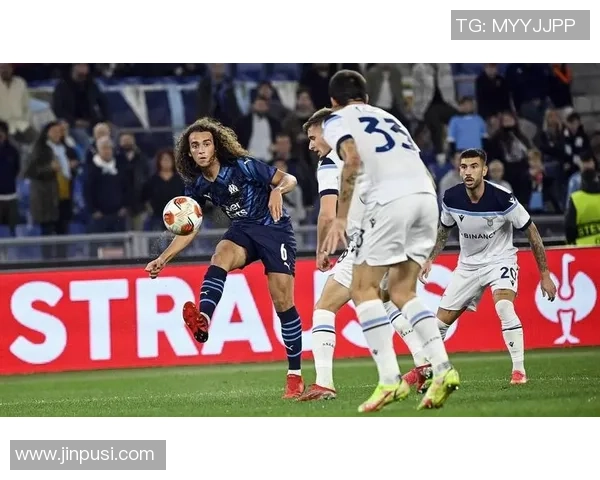 周日法甲焦点战马赛与摩纳哥的地中海德比争夺欧战资格的生死较量